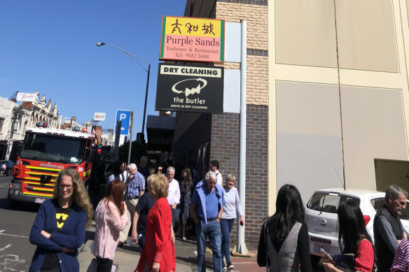 Fire trucks arrive at the Rivoli Cinema in Camberwell as people evacuate during a preview screening of Frozen 2.