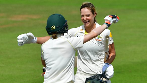 Women's Ashes 2019: Ellyse Perry faultless as Australia inches closer ...