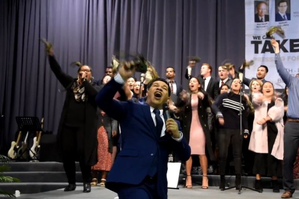 Simiona Tuteru leading the choir at Potter’s House Footscray in 2017.