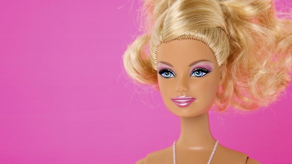 Idealised images of women were promoted.