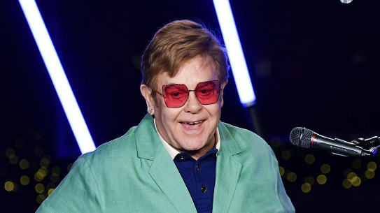 Organisers want Elton John to make an appearance at the Australian Open. 