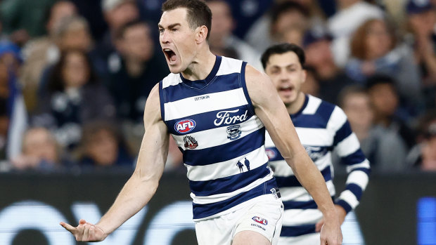 Cats celebrate big win and Cameron’s 600th goal; Dangerfield does hammy; Freo dump Dogs to jump into the eight