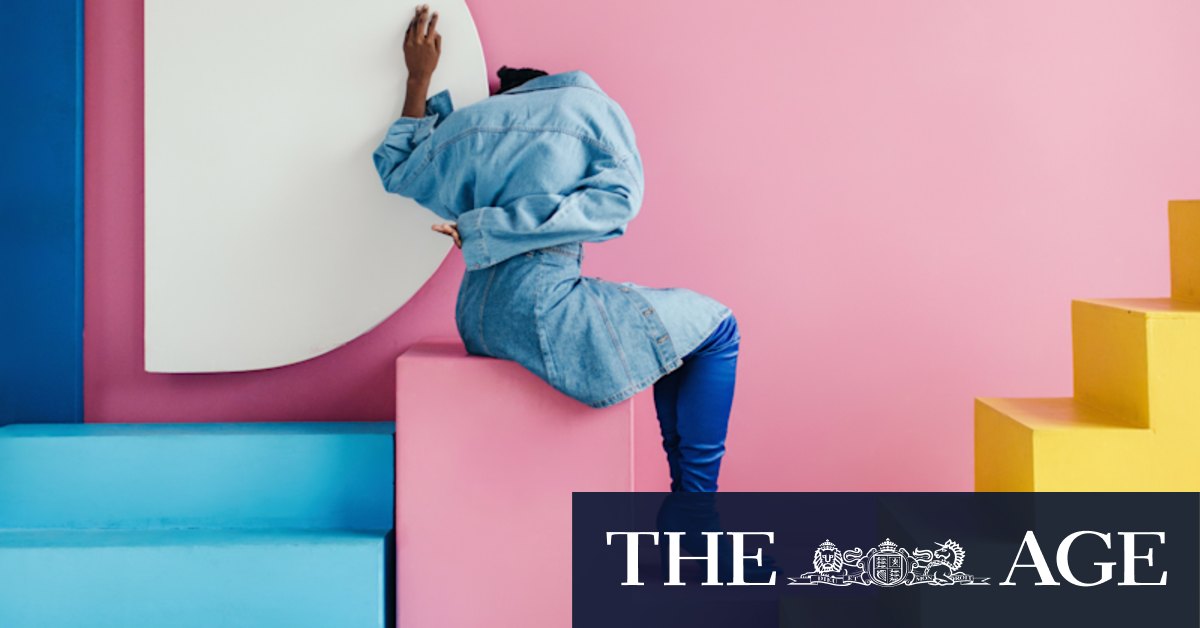 How wearing different colours each day can affect your mood and wellbeing - Vimarsana News