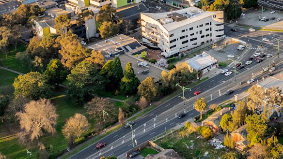 811-823 Whitehorse Road, Mont Albert.