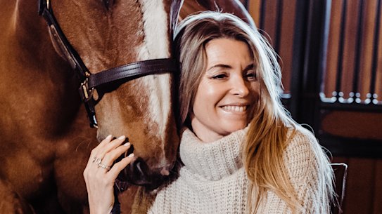 Edwina Tops-Alexander ... a fan of the elegant and feminine.
