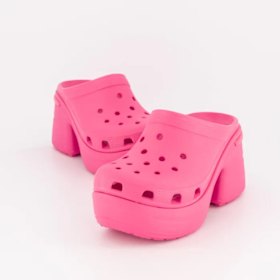 Dee Salmin wasn’t a fan of Crocs until a heel was added.
