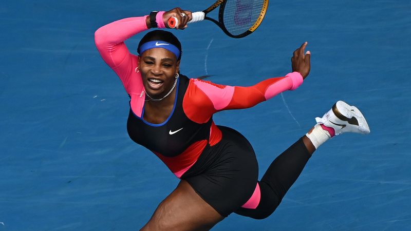 Serena Williams woos Australian Open crowd with snazzy one-legged