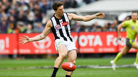 Brody Mihocek kicks the first major of the final term.