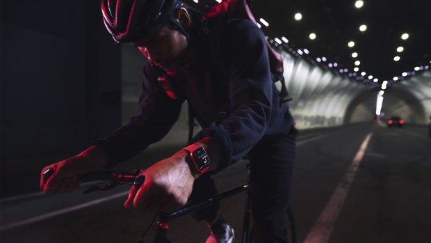Apple’s WatchOS 8 comes with several improvements for tracking cycling workouts.
