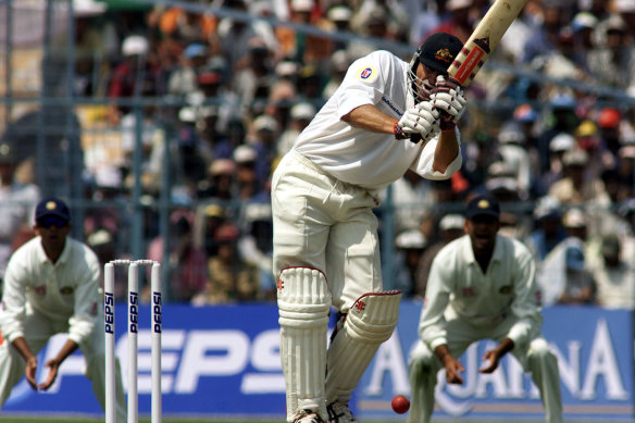 Matthew Hayden batting in India in 2001.