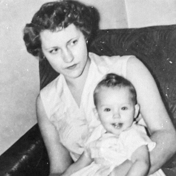 Stone as a toddler with her mother in 1960.
