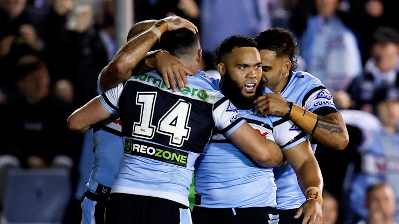Sharks stun premier favourites with 31-26 victory in the Shire