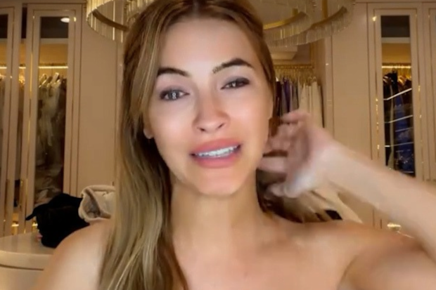 Chrishell confirmed the news of their split in an emotional video shared on Instagram. 