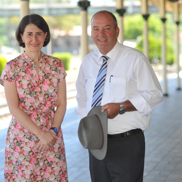 Gladys Berejiklian, the then-NSW minister for transport, with then-Wagga Wagga MP Daryl Maguire in his electorate in 2015.