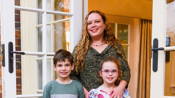 Felicity Davidson with her two children Hamish and Julia in their Pymble home. 