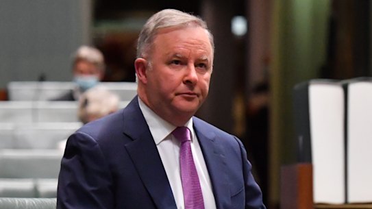 Opposition Leader Anthony Albanese and early childhood spokeswoman Amanda Rishworth have defended Labor's plan to offer high income families more subsidies on childcare.