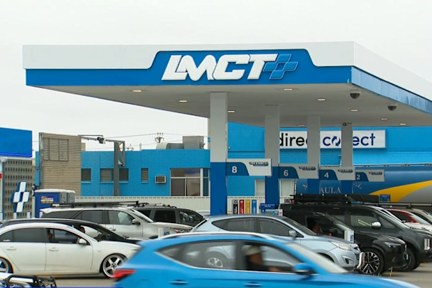 Drivers in SA weren’t waiting for cheaper petrol prices, they chased the discount instead, with some even queuing up from midnight to cash in on a fuel frenzy.