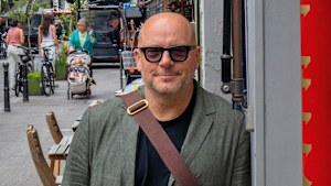 Vince Frost: “Working on a publication is the best experience for a designer to have.”