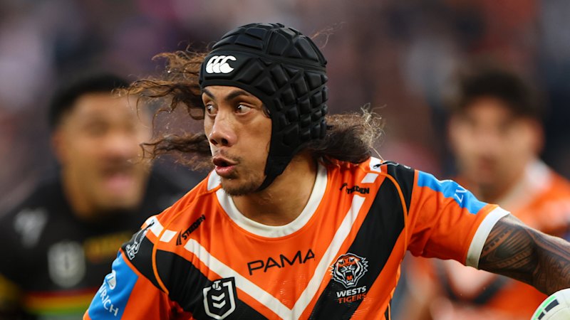 Luai concedes costly penalties as Penrith outlast Tigers in a thriller
