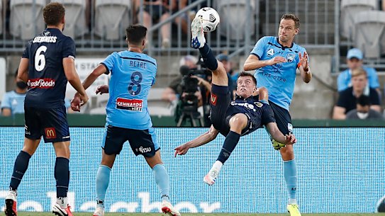 An acrobatic attempt from Daniel Bouman.