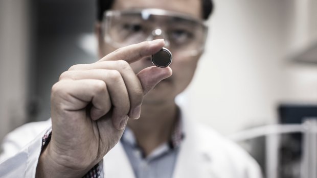 A University of Wollongong led project is developing salt battery technology.