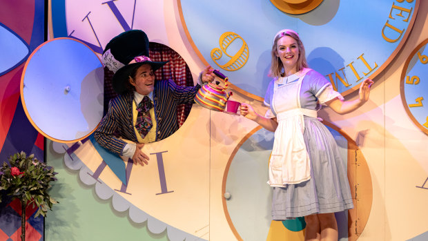 Dennis Manahan as the Mad Hatter and Ayesha Gibson as Alice in Alice in Wonderland.