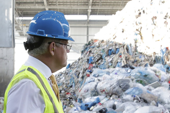 Scott Morrison tours the Sunset Park Materials Recovery Facility in New York in September to discuss recycling.