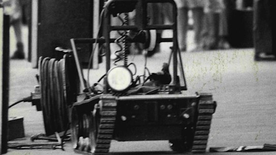 CBC Bank, Victoria St. Chatswood, after attempted robbery.