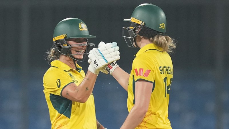 Aussie World Cup allrounders shatter England’s spirit in six-wicket rout