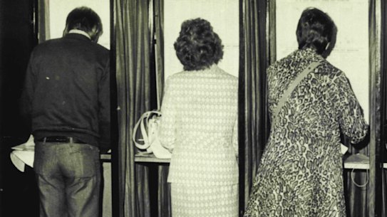 Expat Australians voting at Australia House in London on May 8, 1974.