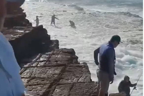 Instagram posts by Minh Nguyen have shown videos urging fishers to stay off rock ledges at Hill 60 near Port Kembla where five men have died recently, four of whom weren’t wearing a lifejacket. 