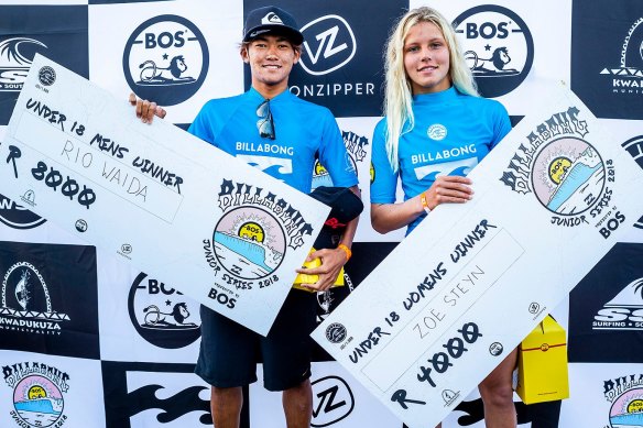 Same task, half the money ... the Billabong Junior Series Ballito Pro Junior winners, Rio Waida  of Indonesia and Zoe Steyn of South Africa in 2018.