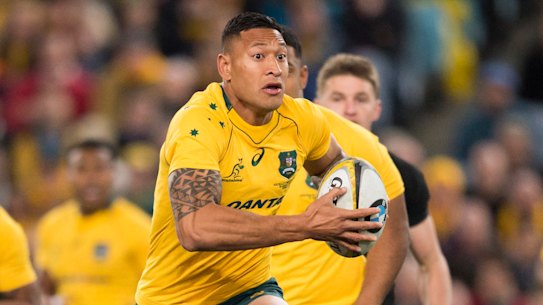 Former rugby union international Israel Folau is returning to rugby league at Catalans Dragons.