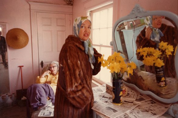 Edith (back) and daughter Edie Bouvier Beale, in a scene from the documentary 'Grey Gardens'.