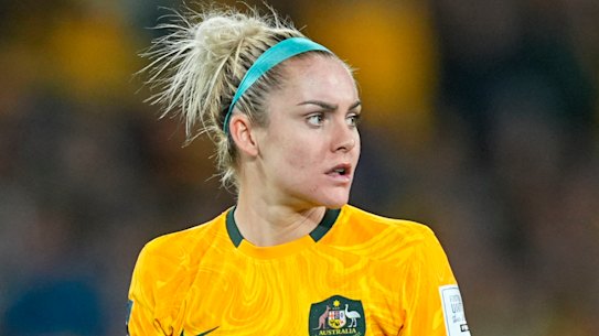 Headbands worn by soccer players, including Australia’s Ellie Carpenter, are actually medical gauze.