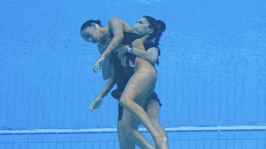 Artistic swimmer Anita Alvarez loses consciousness in the pool at the FINA World Championships in Budapest.