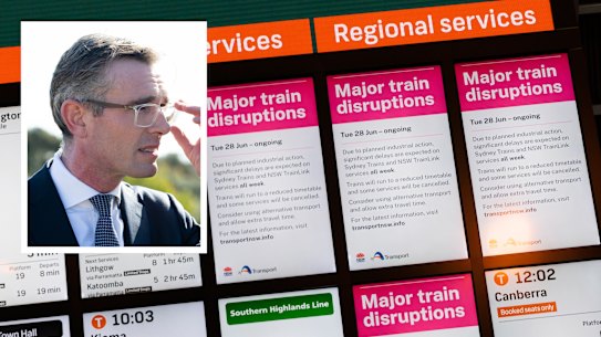 NSW Premier Dominic Perrottet signals shift on new train fleet to break union deadlock.