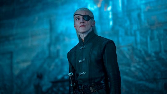 Ewan Mitchell as Aemond Targaryen in House of the Dragon season 2.