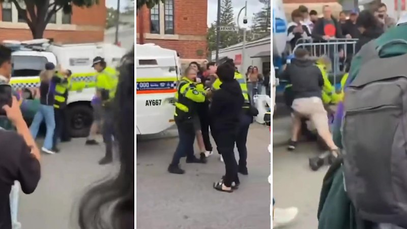 Two officers hospitalised after being assaulted during Fremantle grand final street party
