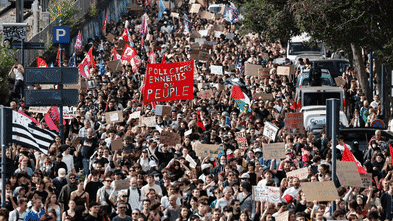 France protests escalate as rallies confront police and spread across streets