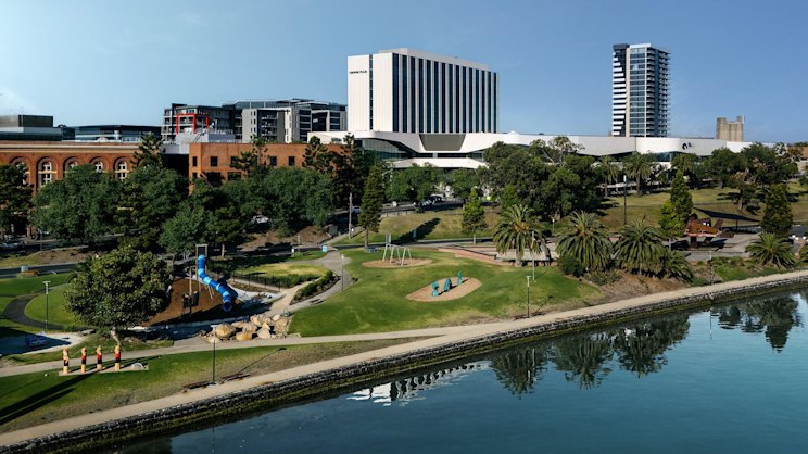 smh.com.au - Jim Darby - New hotel in Victoria's second-largest city has the best views in town