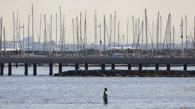 Melbourne’s wild temperature swings smash decades-long records