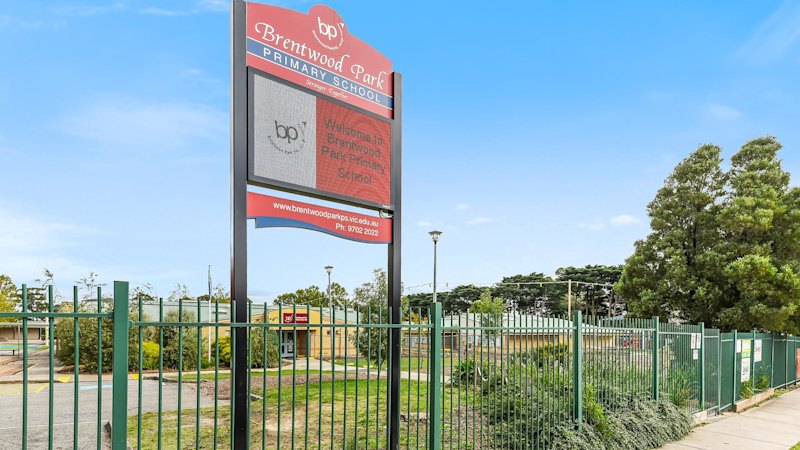 Eight-year-old stabbed by student wielding a kitchen knife and toy gun