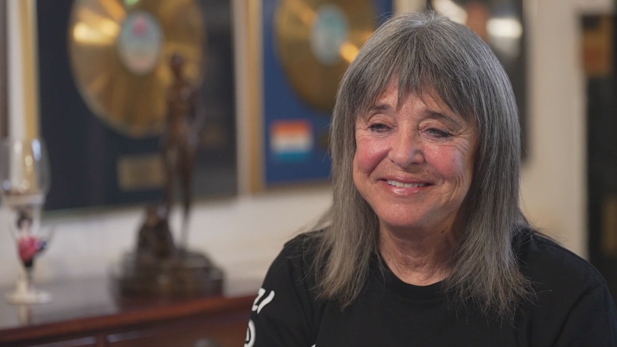 Rock icon Suzi Quatro announces 42nd Australian tour, aged 76 | Nine.com.au