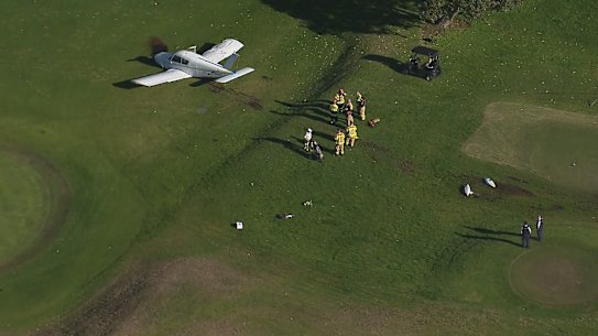 A plane made an emergency landing on Mona Vale Golf Course on Sunday afternoon.