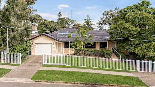 44 King Street, St Marys NSW 2760

