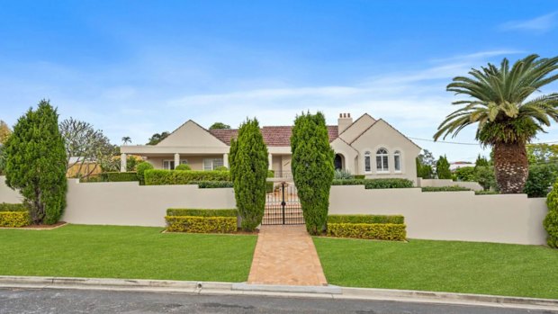 An iconic Coorparoo home once owned by former Lions captain Michael Voss has sold for $5.023 million.