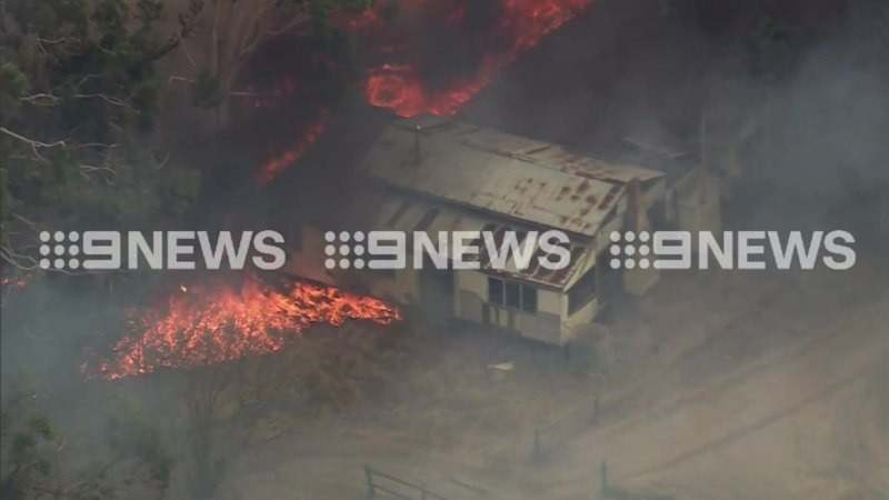 Mundaring blaze threat downgraded after 70 hectares burnt