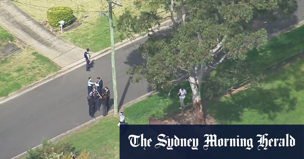 Shots fired between cars in suburban Sydney
