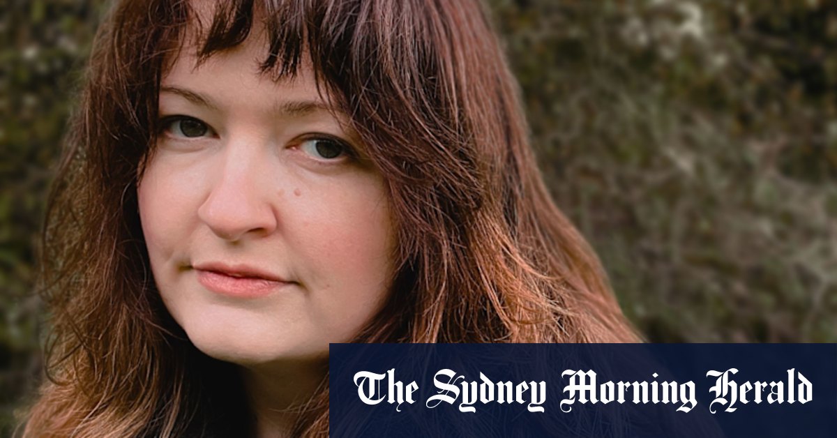 Everyone’s a critic in this smart debut set at the Edinburgh Fringe